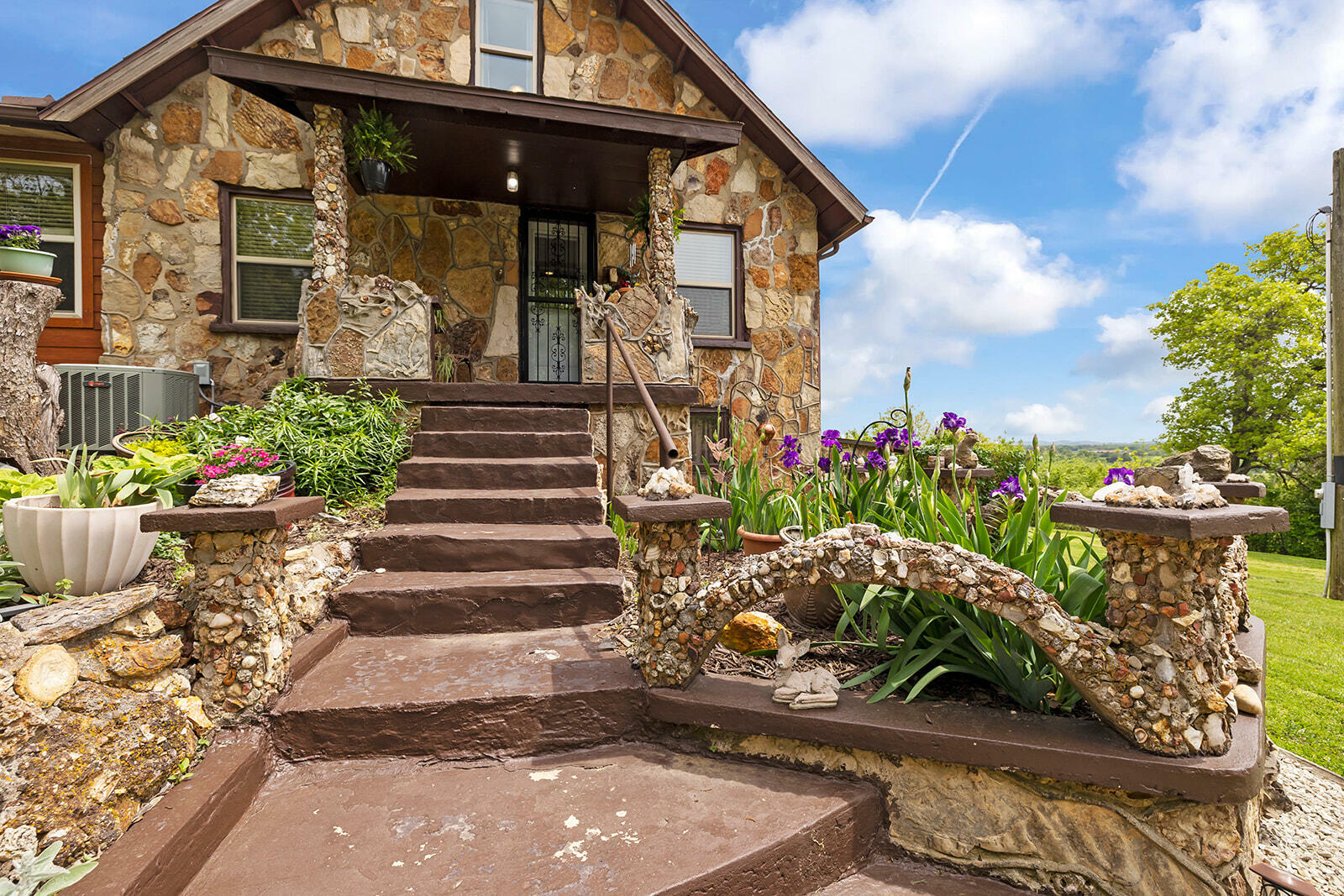 Property Photo: 9099 Holly MO 65711