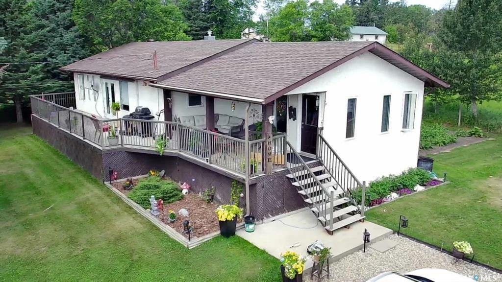 Property Photo: 301 Memorial Drive SK S0J 2G0