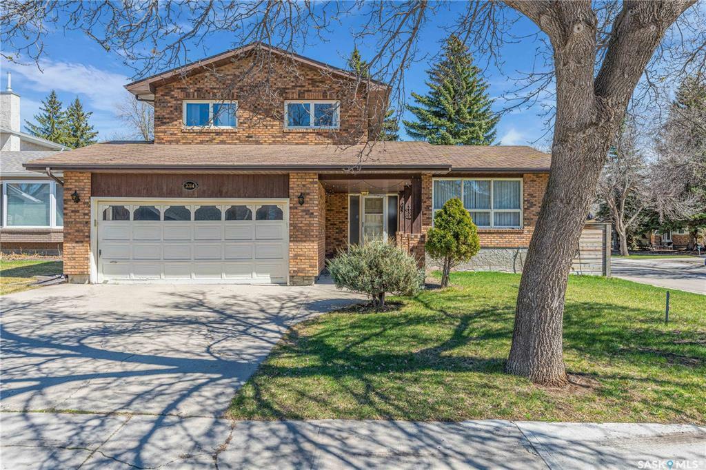 2014 Styles Crescent E  Regina SK S4V 0P9 photo