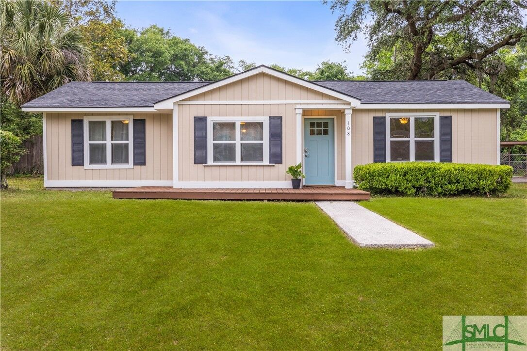 Property Photo:  108 Gilliam Avenue  GA 31406 