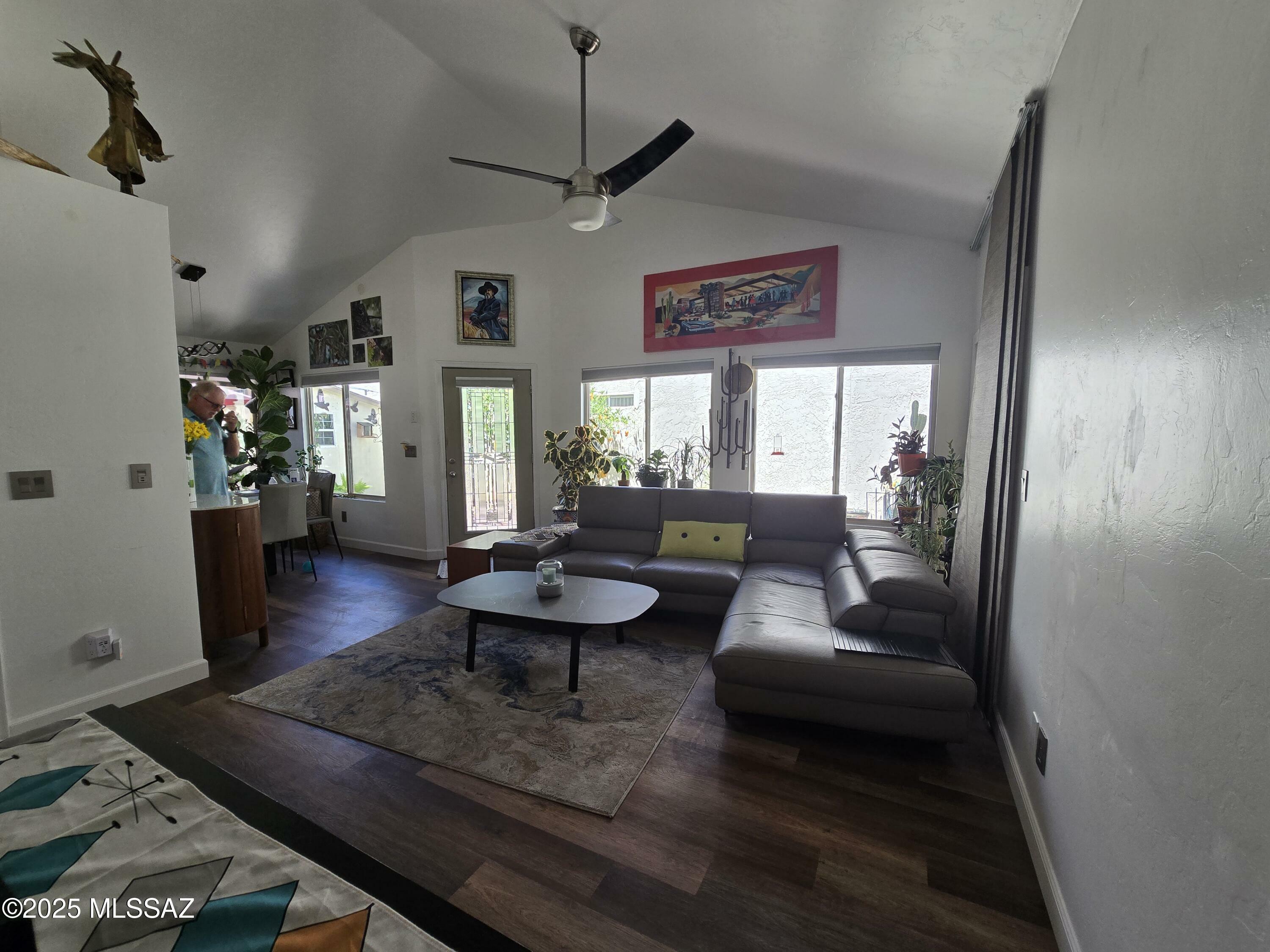 Property Photo: 2802 W Carnation Place AZ 85745