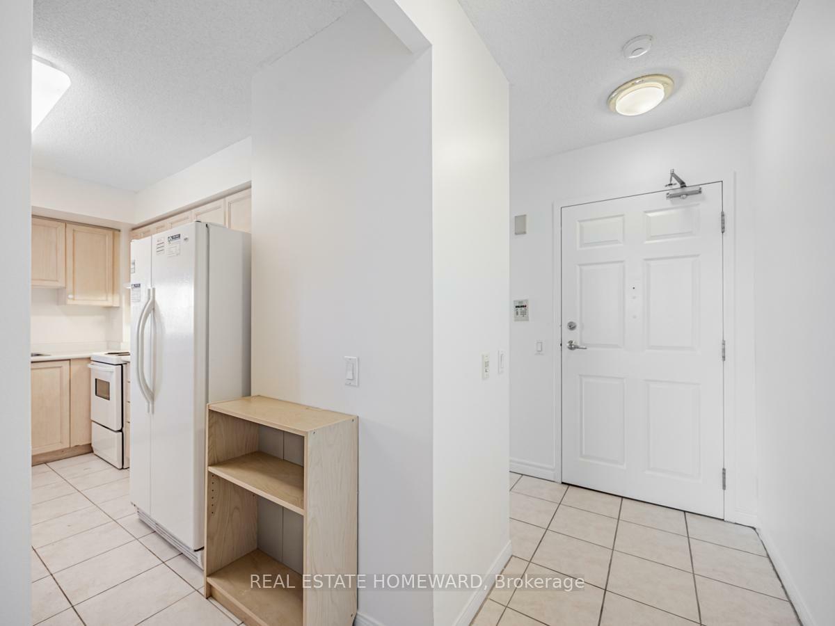 Property Photo: 2800 Warden Avenue 1102 ON M1W 3Z6
