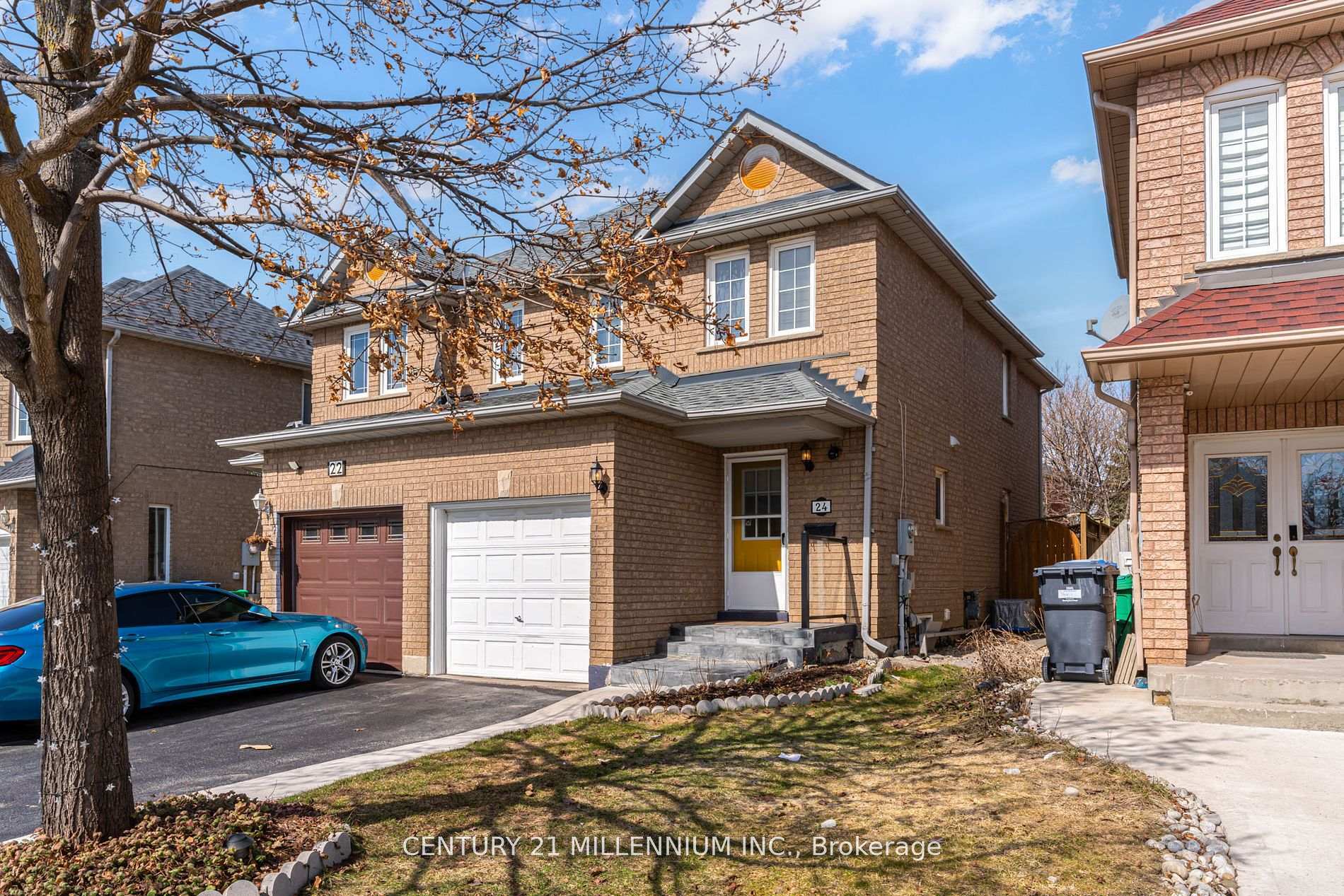 Photo de la propriété: 24 Herkes Drive ON L6Y 4Z2