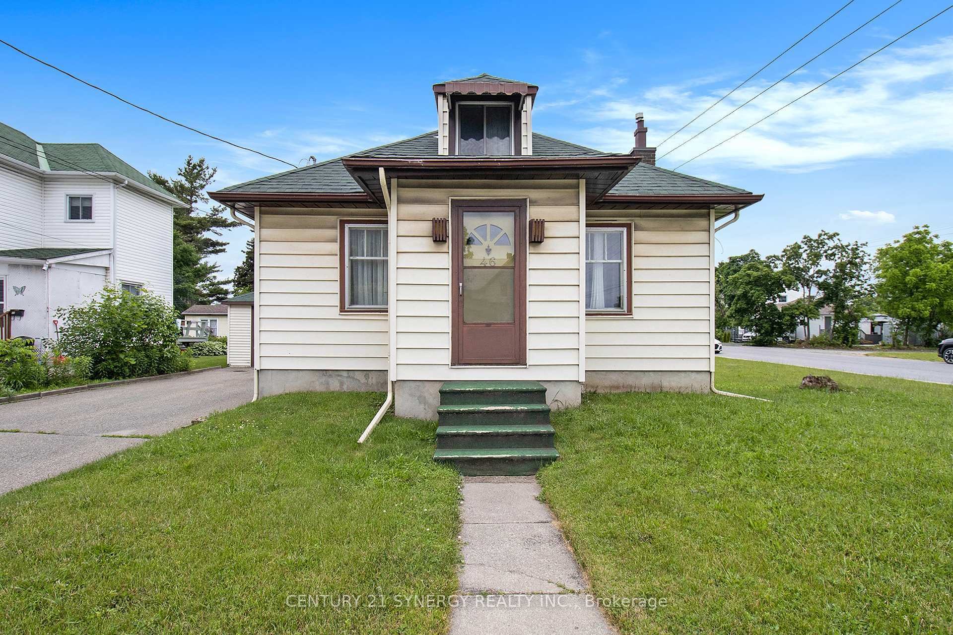 Property Photo: 46 Cornelia Street E ON K7A 1L7