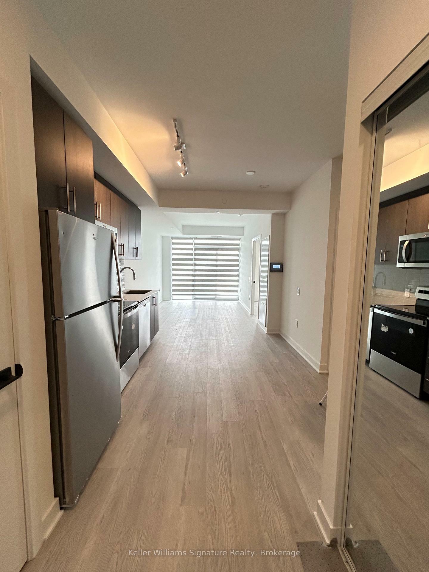 Property Photo:  2782 Barton Street E 1103  ON L8E 2J8 
