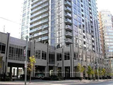 Property Photo: 761 Bay Street 3909 ON M5G 2R2