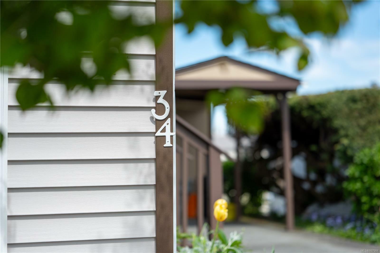 Property Photo:  10980 Westdowne Rd 34  BC V9G 1X9 
