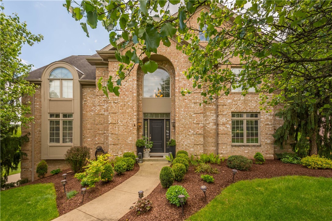 Property Photo: 108 Windermere Ct PA 15317