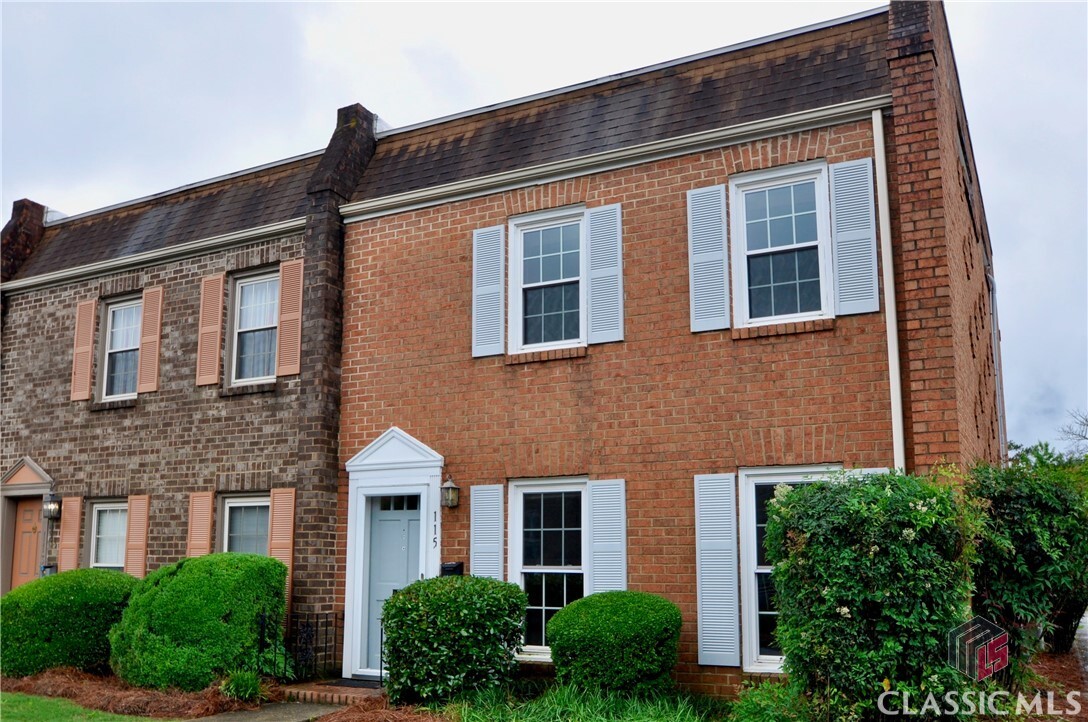 Property Photo: 115 Georgetown Drive A8 GA 30605