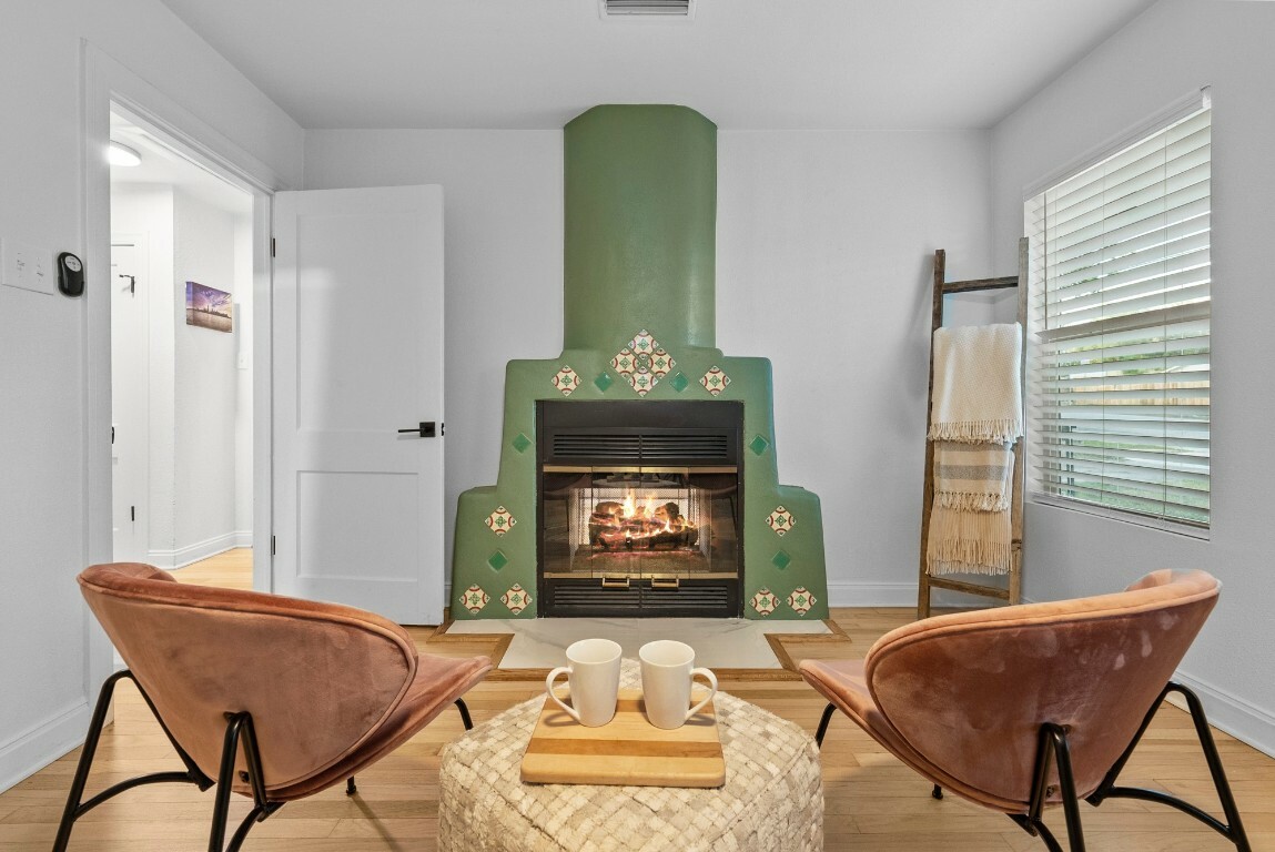 Property Photo: 3710 Cherrywood Road TX 78722