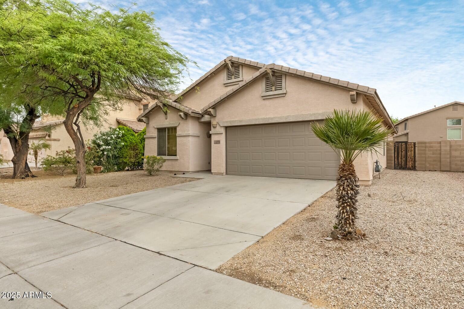 Property Photo: 11702 W Lincoln Street AZ 85323