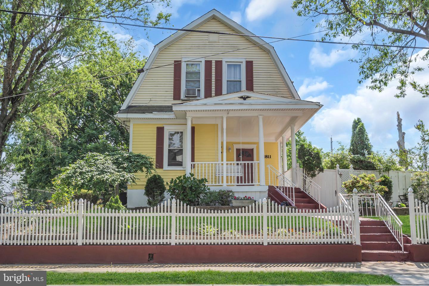 Property Photo:  1811 S Clinton Avenue  NJ 08610 