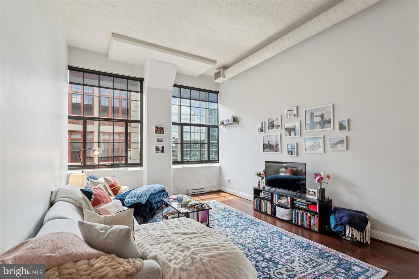 2429 Locust Street 508  Philadelphia PA 19103 photo