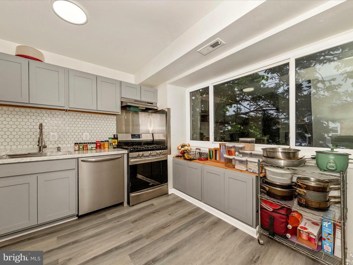 Property Photo: 2350 Sun Valley Circle 2 MD 20906
