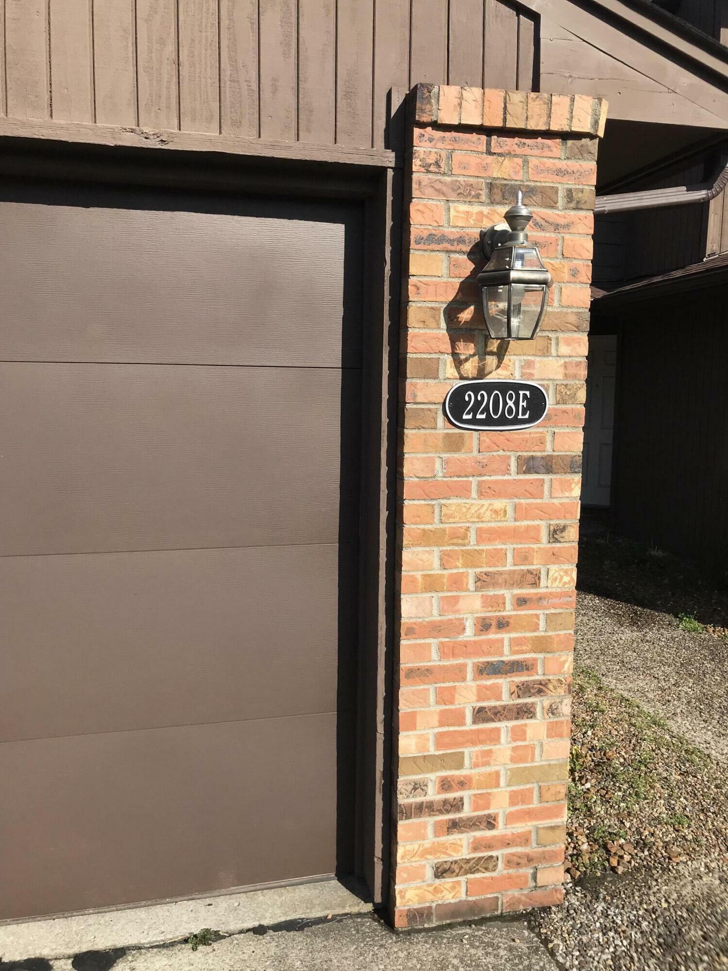2208 Bushnell Dr  Columbia MO 65201 photo