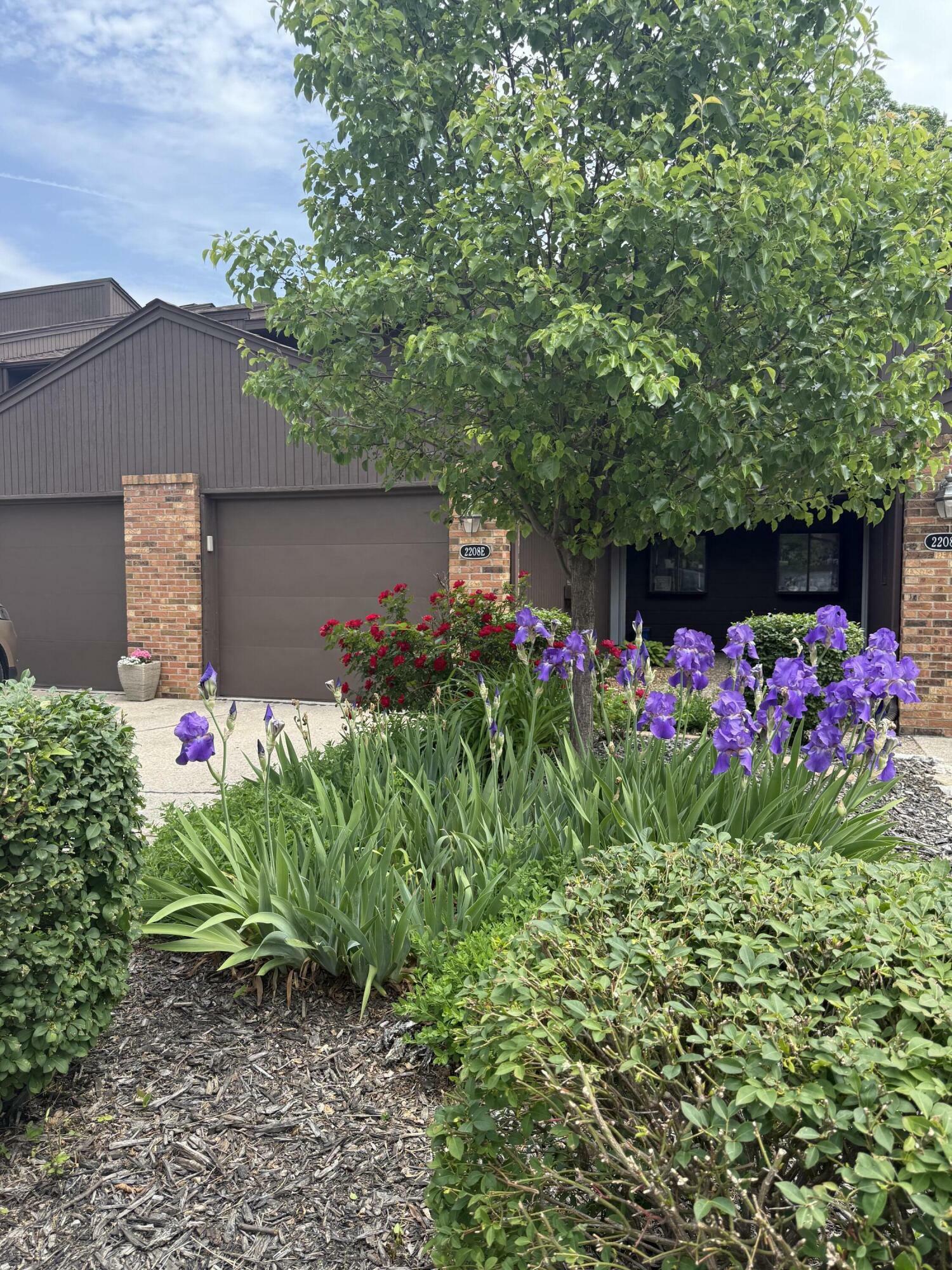 Property Photo: 2208 Bushnell Dr MO 65201