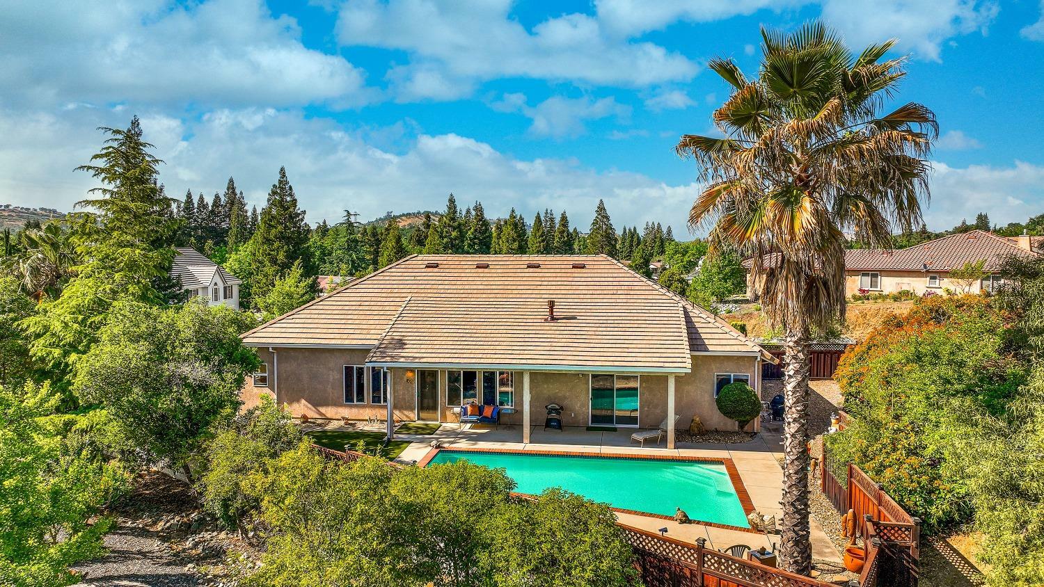 Property Photo: 689 Saint Andrews CA 95252