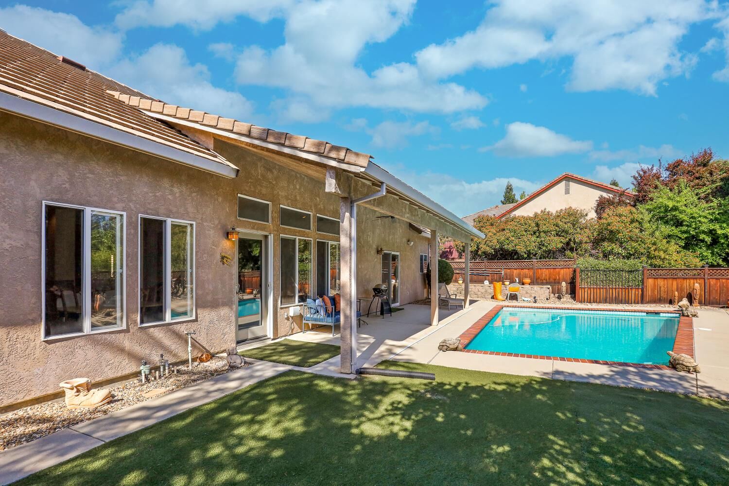 Property Photo:  689 Saint Andrews  CA 95252 