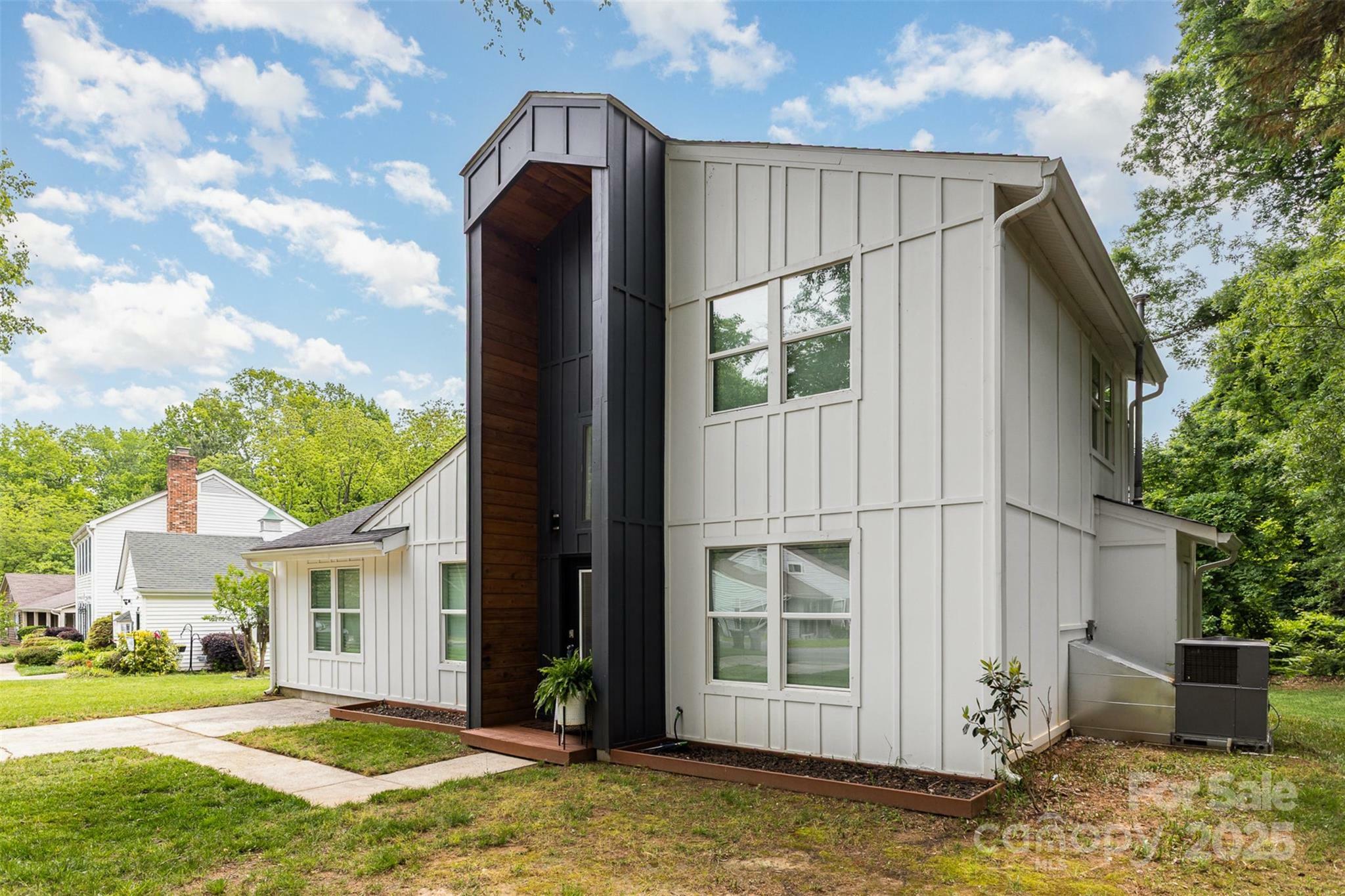 Property Photo: 6824 Cortez Trail NC 28227