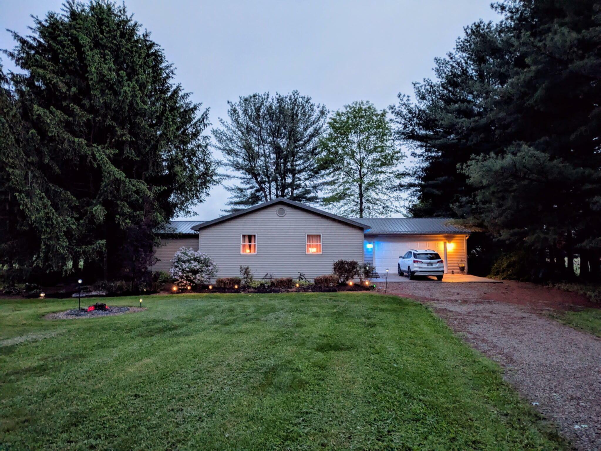 Property Photo: 18040 Johnson SE Road OH 43056