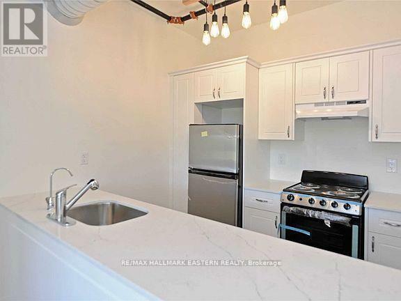 Property Photo: 1354 Youngs Point Road 402 ON K0L 2H0