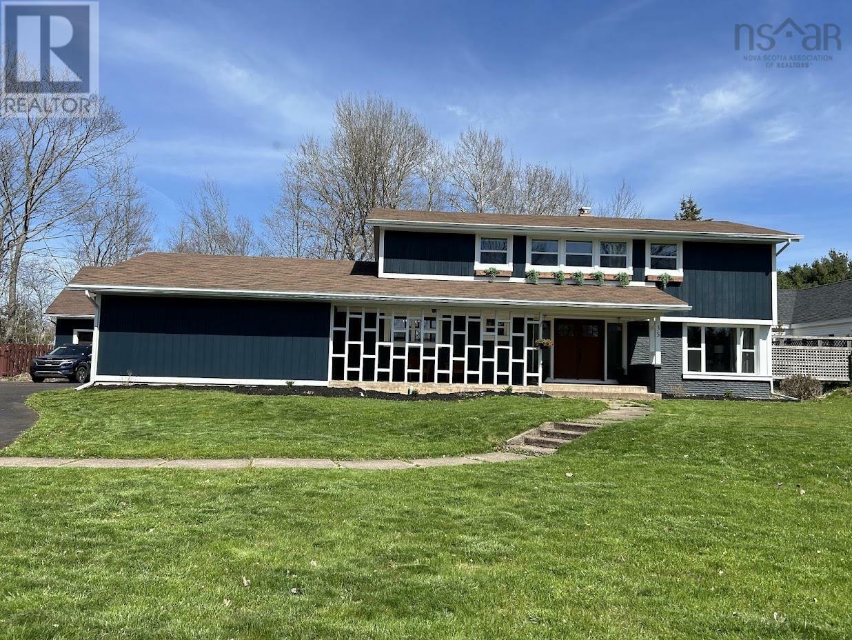 Property Photo: 35 Longworth Avenue NS B2N 3E7