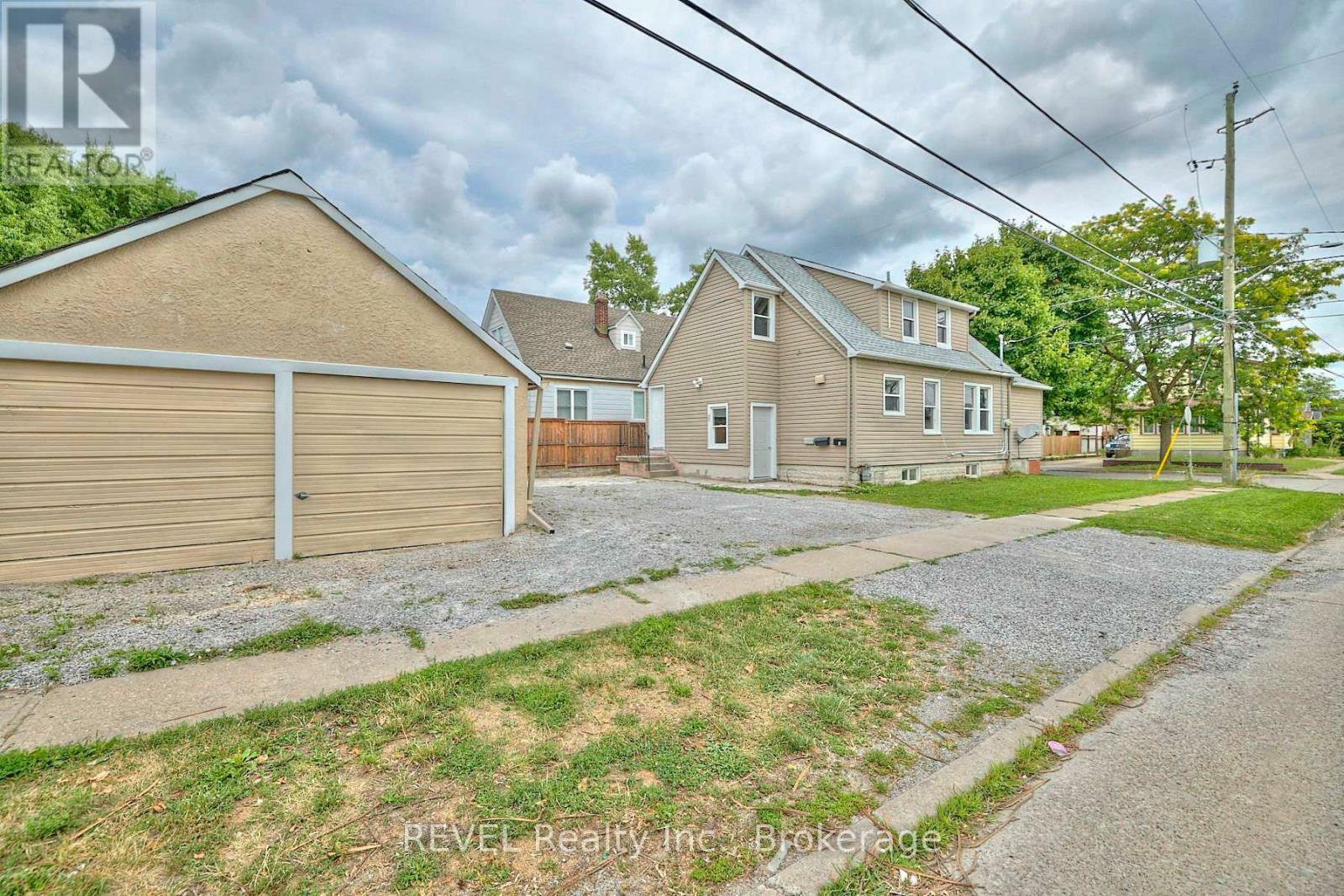 Property Photo: 43 Cosby Avenue ON L2M 5R7