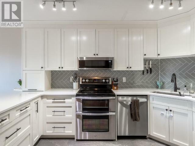 Property Photo:  13-496 Range Lake Road  NT X1A 3R5 