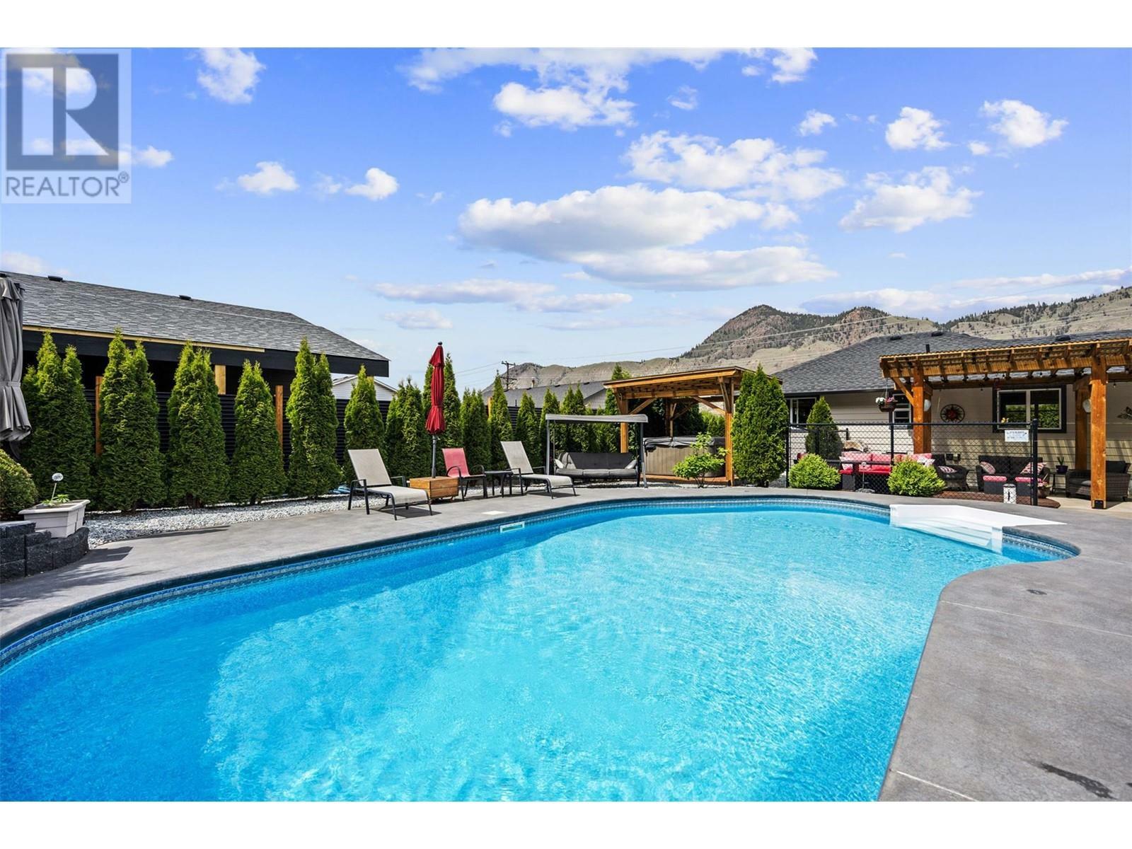 Photo de la propriété: 2015 Valleyview Drive BC V2C 4C3