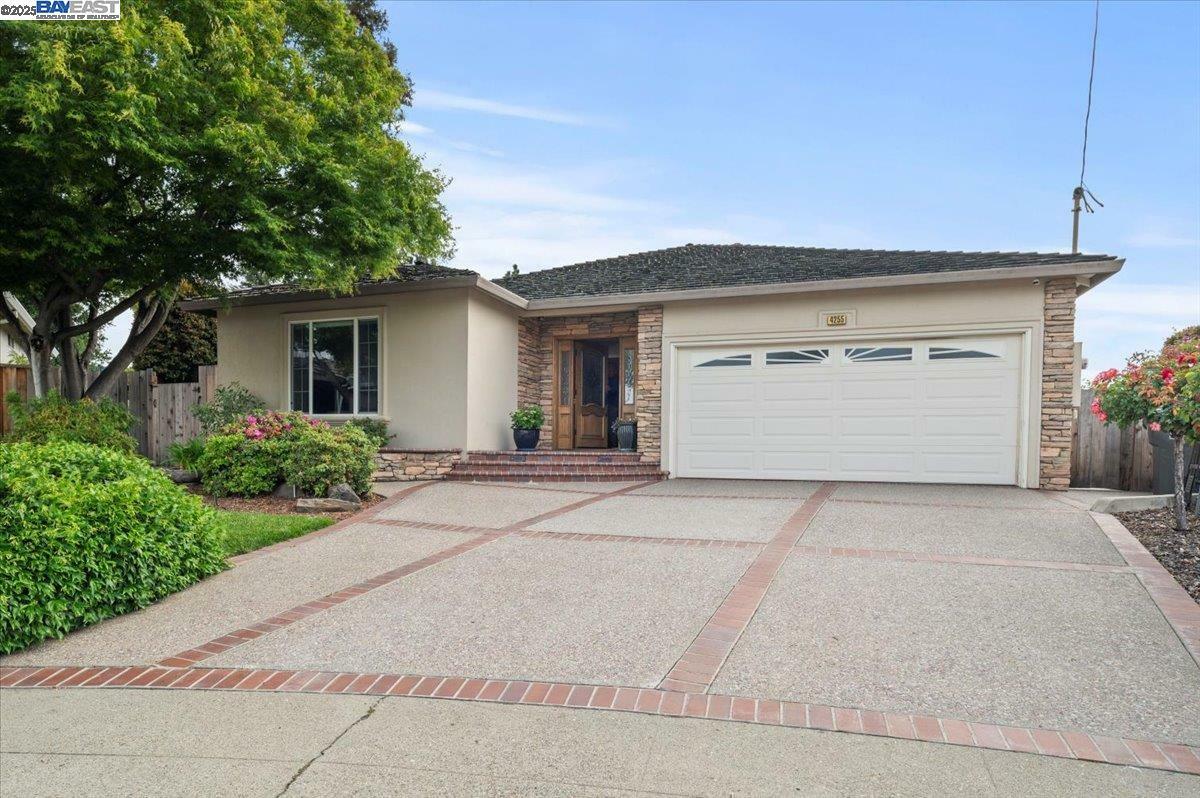Property Photo:  4255 Circle Ave  CA 94546 