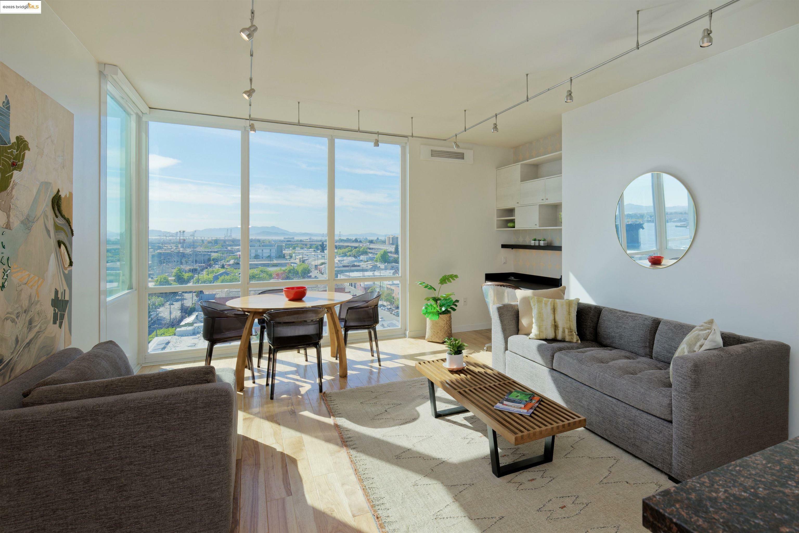 Property Photo: 222 Broadway 1204 CA 94607