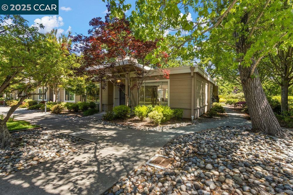 2144 Tice Creek Dr 4  Walnut Creek CA 94595 photo