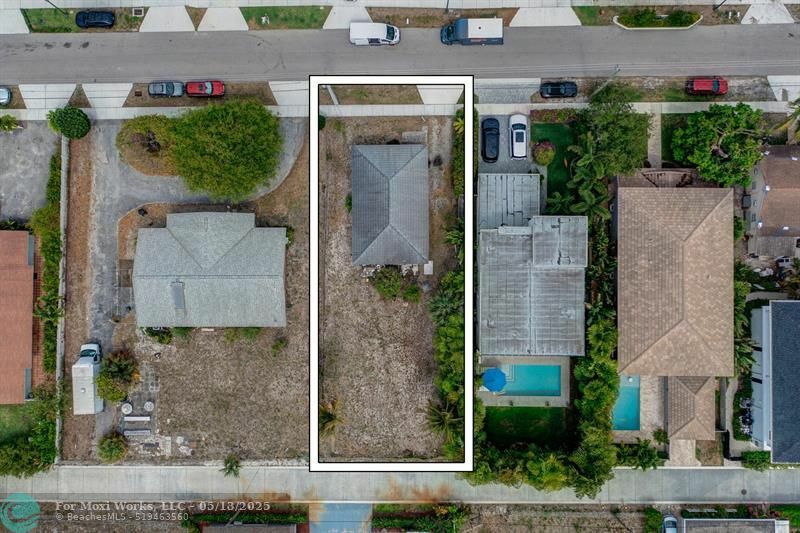 Property Photo: 236 SE 4th Ave FL 33483