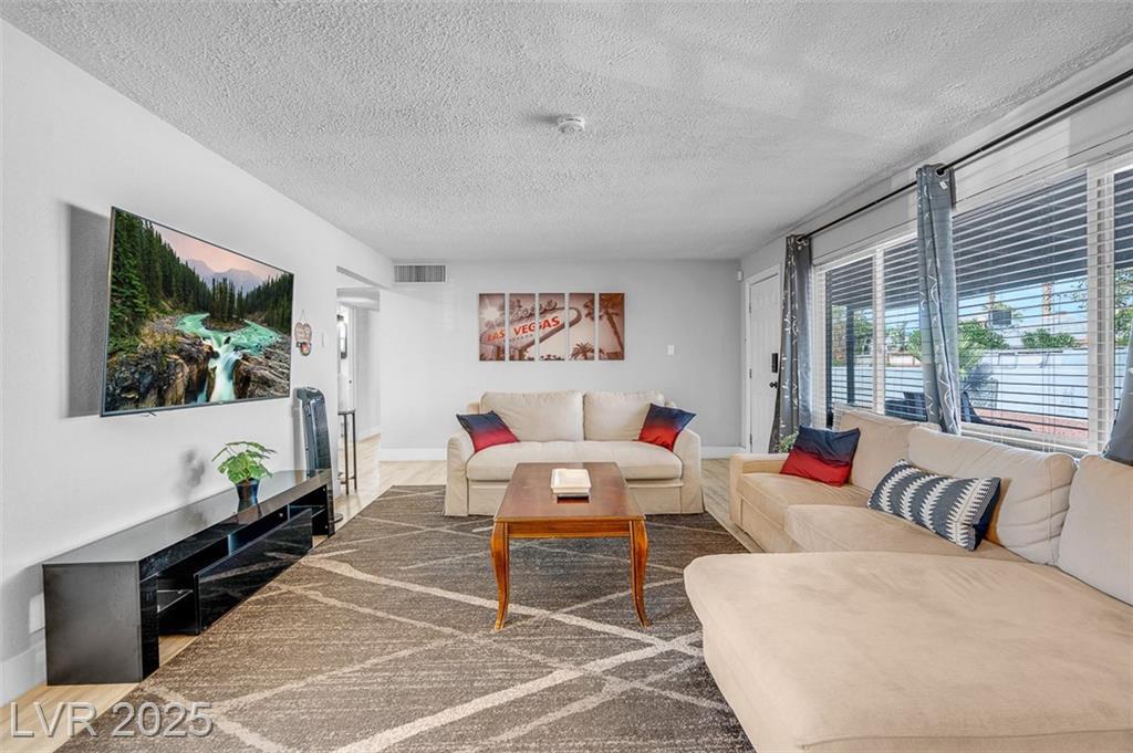 2301 Beverly Way  Las Vegas NV 89104 photo