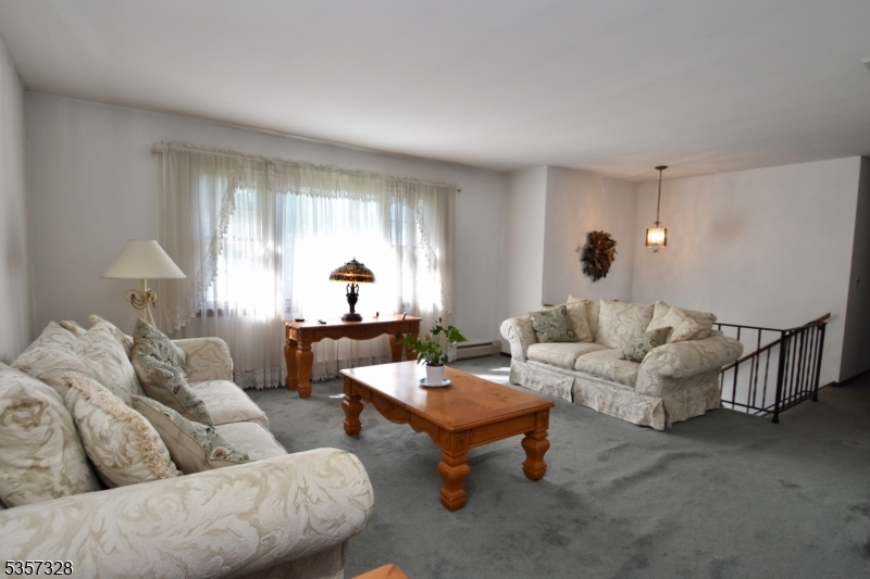 Property Photo: 9 Albertine Pl NJ 07438