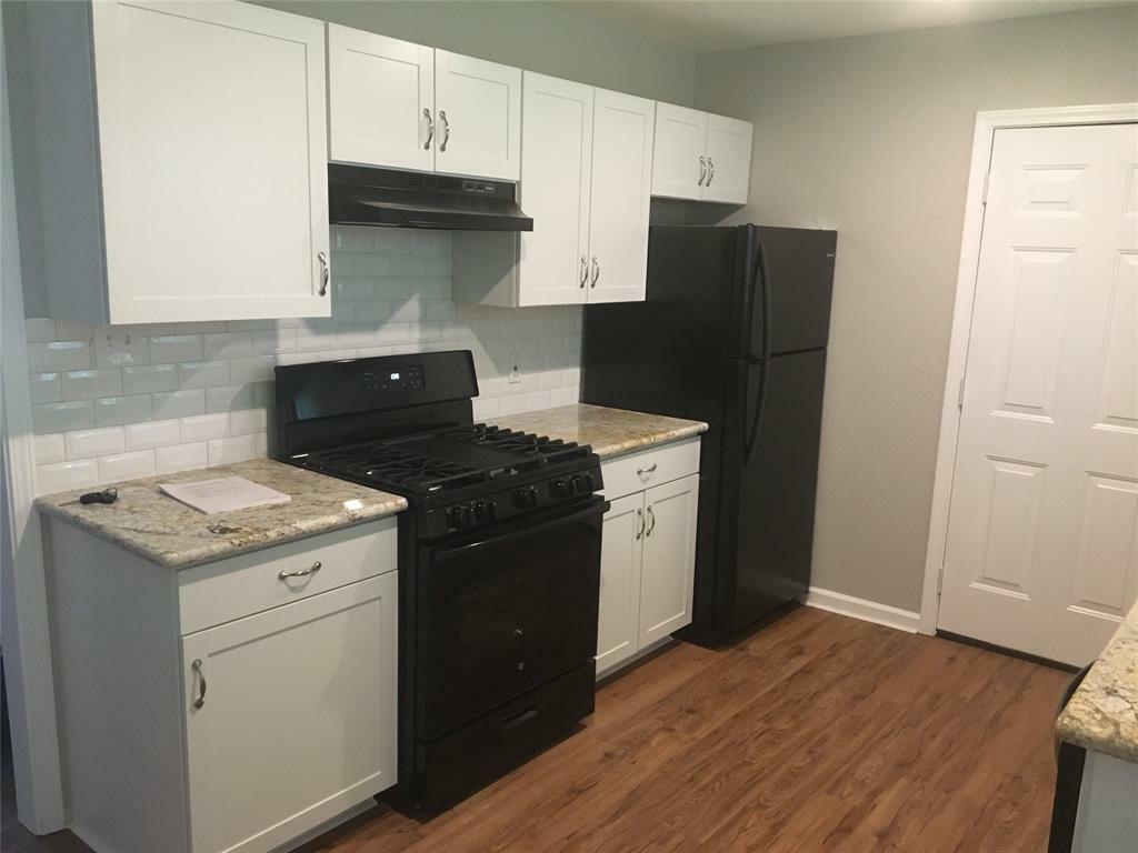 Property Photo: 7605 Glen Manor Drive TX 77028