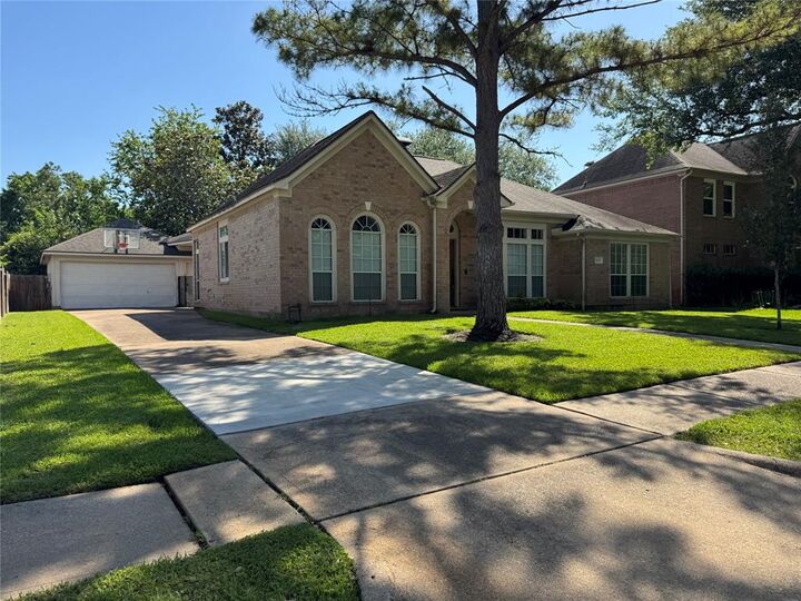 Property Photo: 3615 Huggins Way Street TX 77584