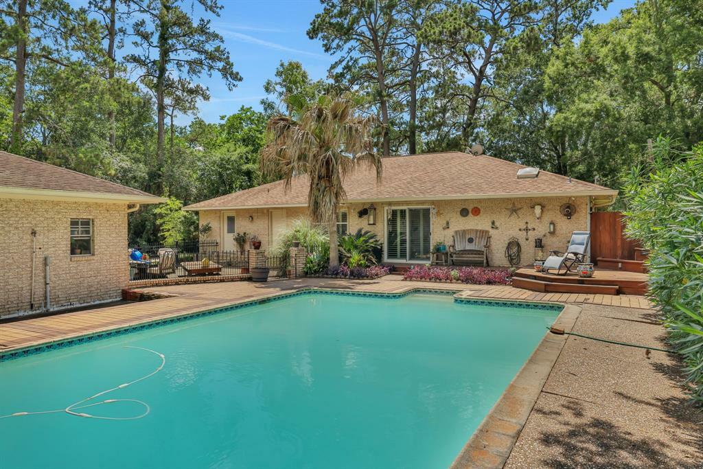 Property Photo: 6206 Bayou Boulevard TX 77521