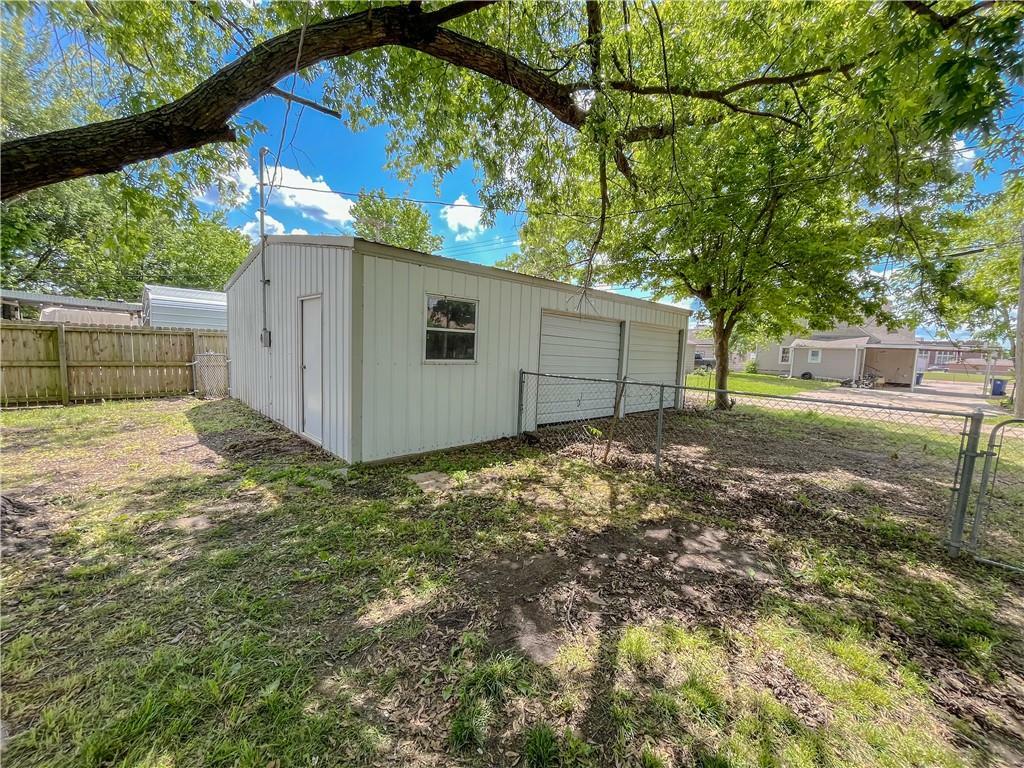 Property Photo:  1111 W 5 Street  KS 67337 