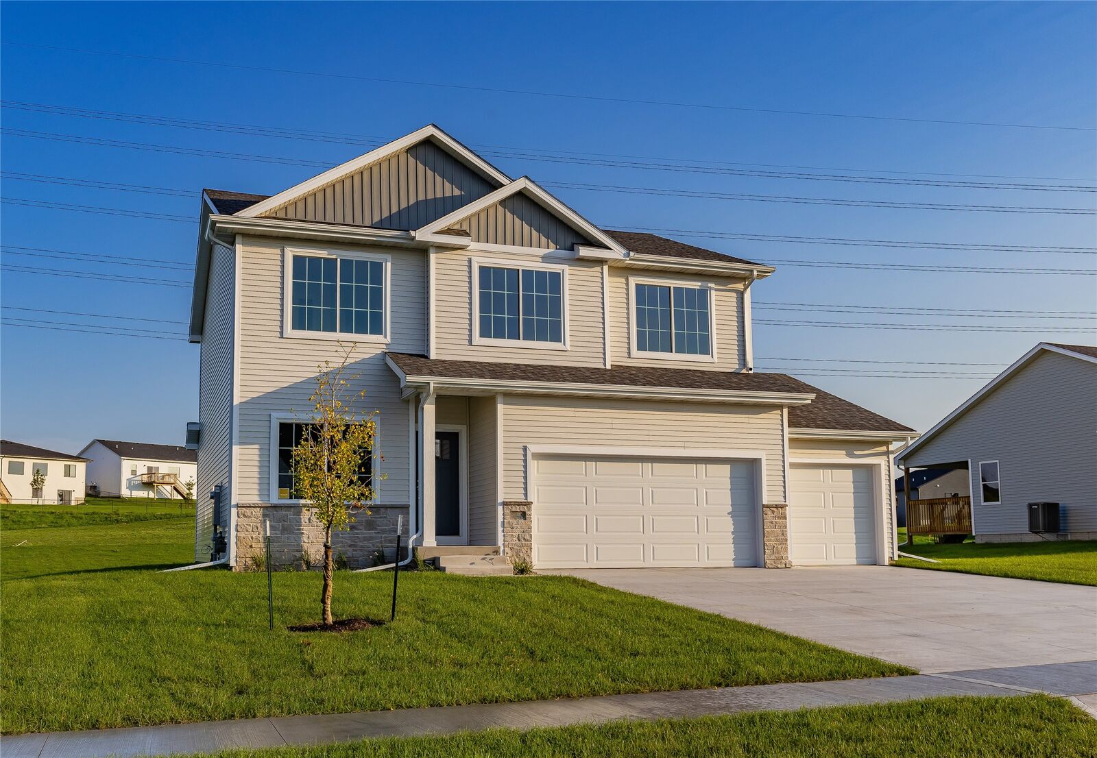 Property Photo:  16508 Ironwood Lane  IA 50323 