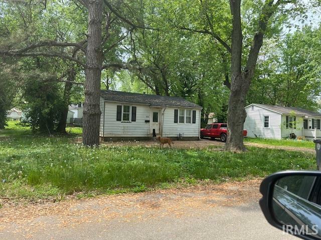 Property Photo:  1316 N Fifth Avenue  IN 47710 
