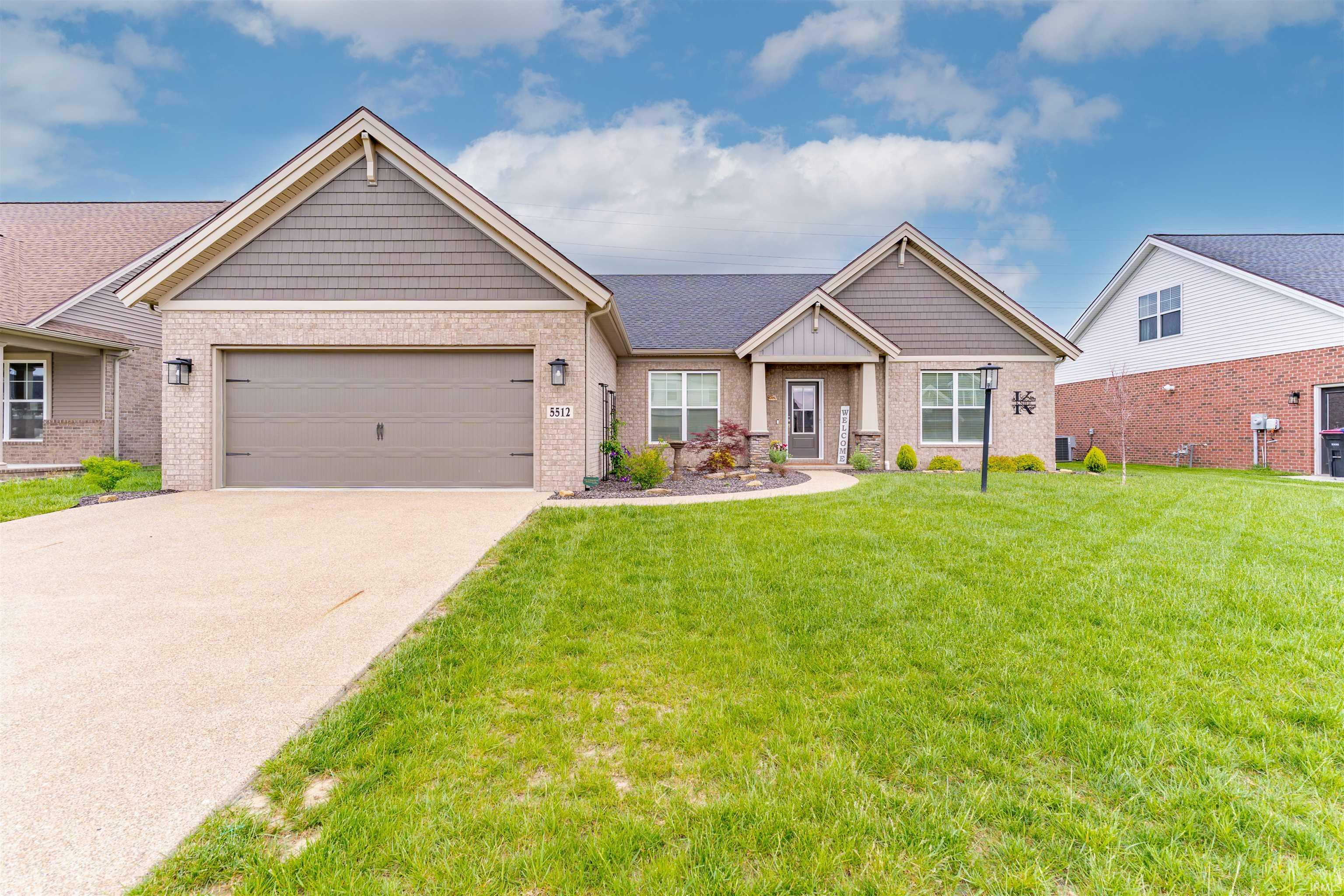 Property Photo: 5512 Abbe Wood Drive IN 47630