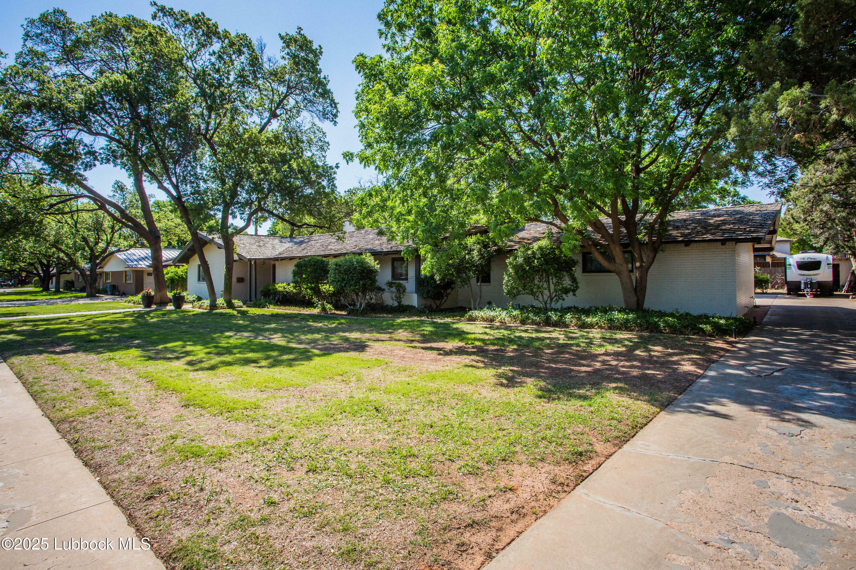 Property Photo: 4609 10th Street TX 79416