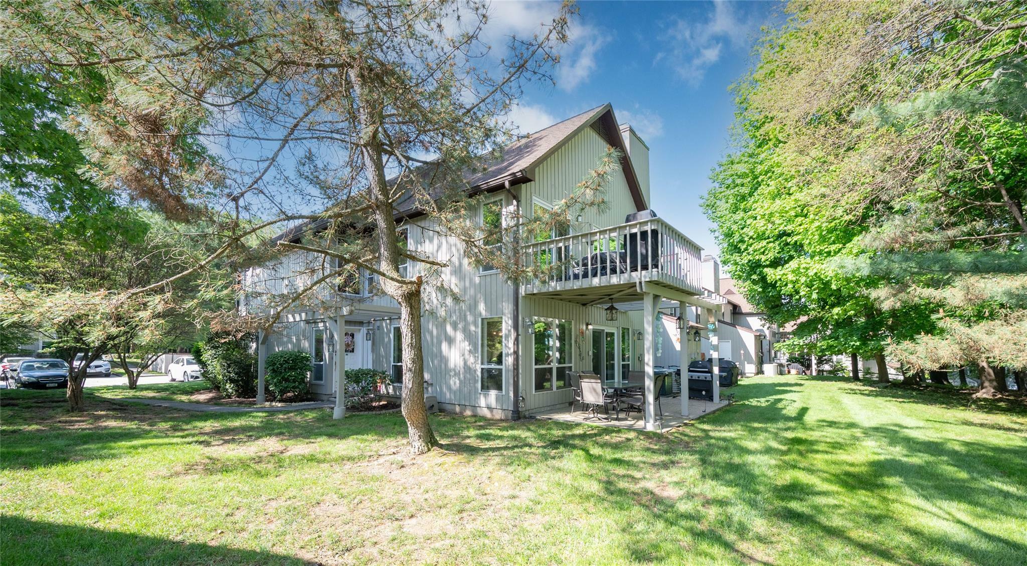 Property Photo: 33 Villa Drive NY 10566