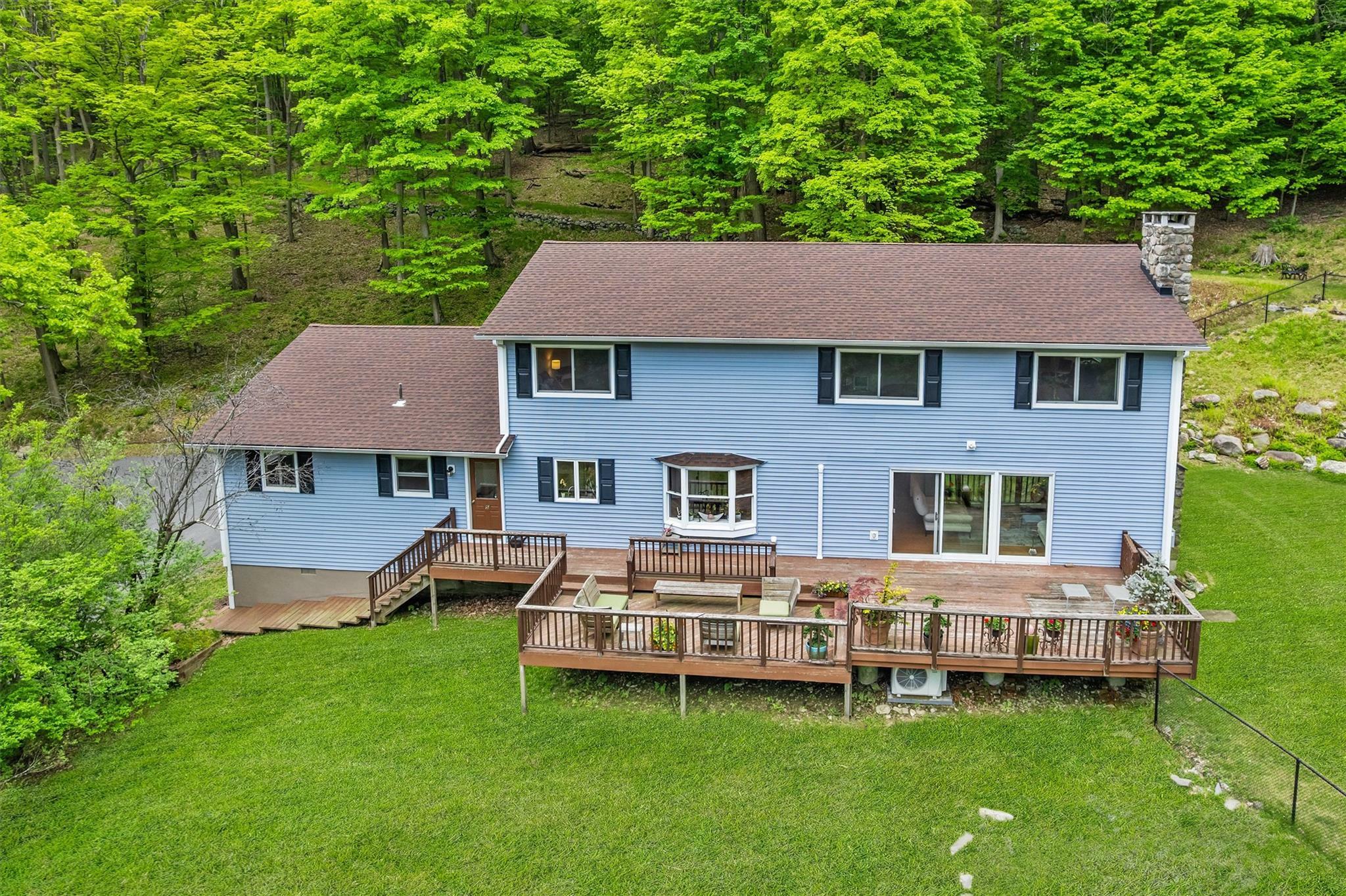 Property Photo: 5 Bellwood Lane NY 12520