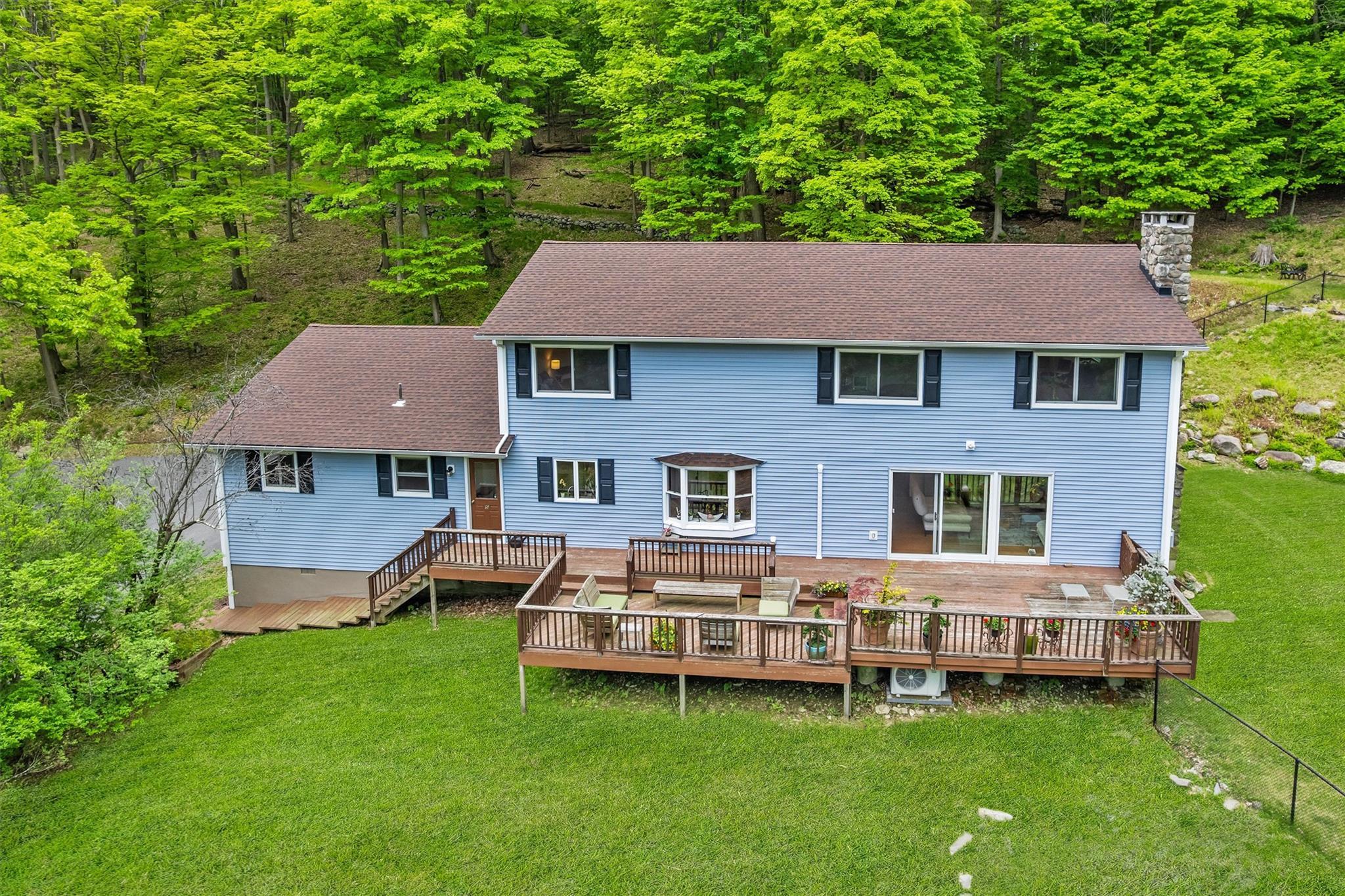 Property Photo: 5 Bellwood Lane NY 12520
