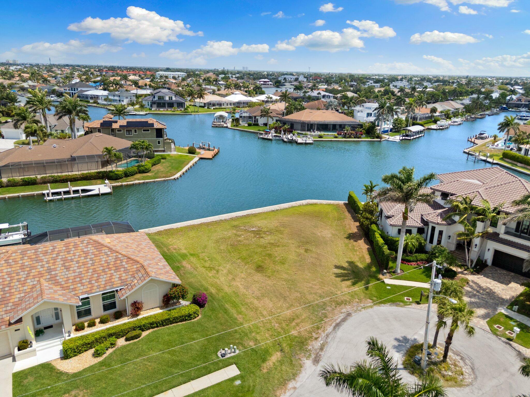 Property Photo: 1178 Lighthouse Court FL 34145