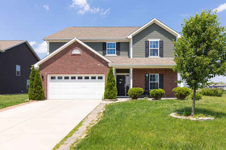 Property Photo: 928 Cherry Tree Lane IN 46143