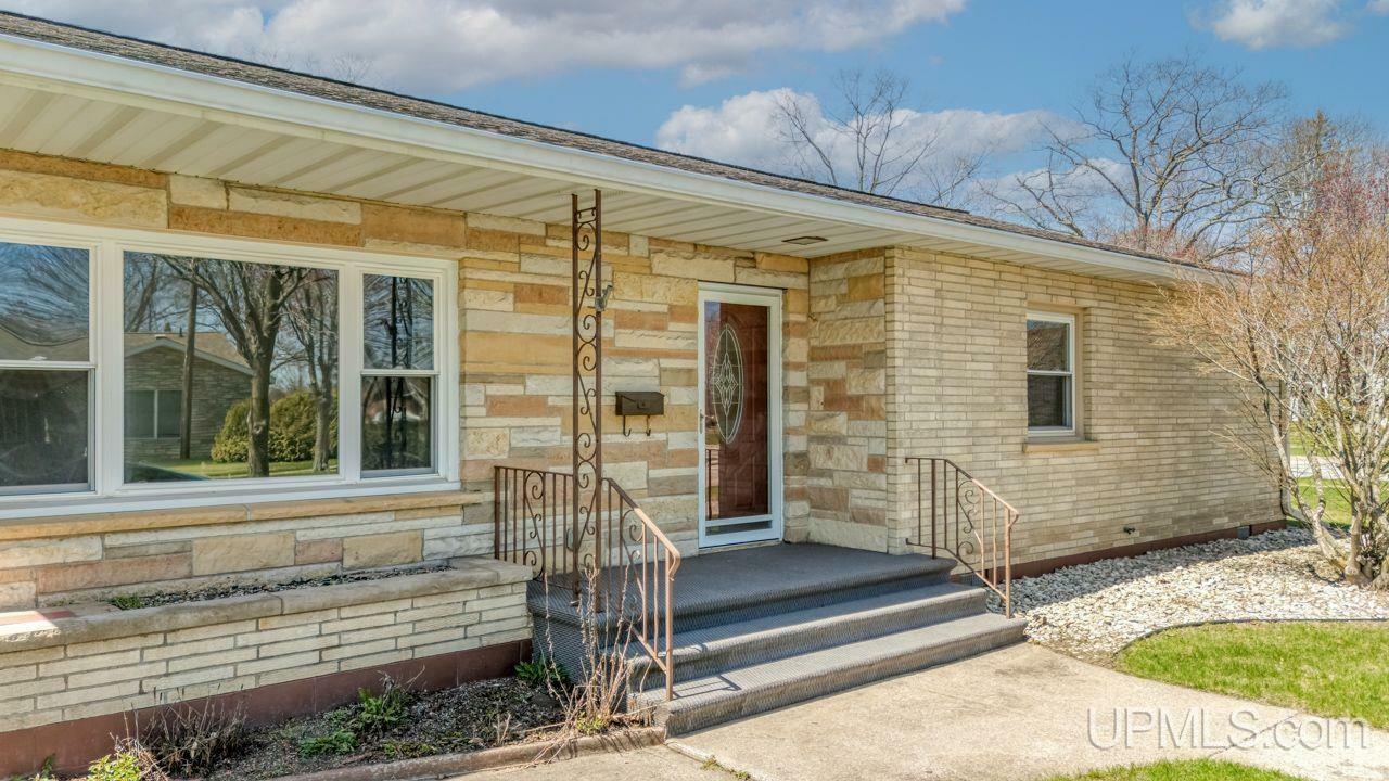 Property Photo: 606 S 13th Street MI 49837