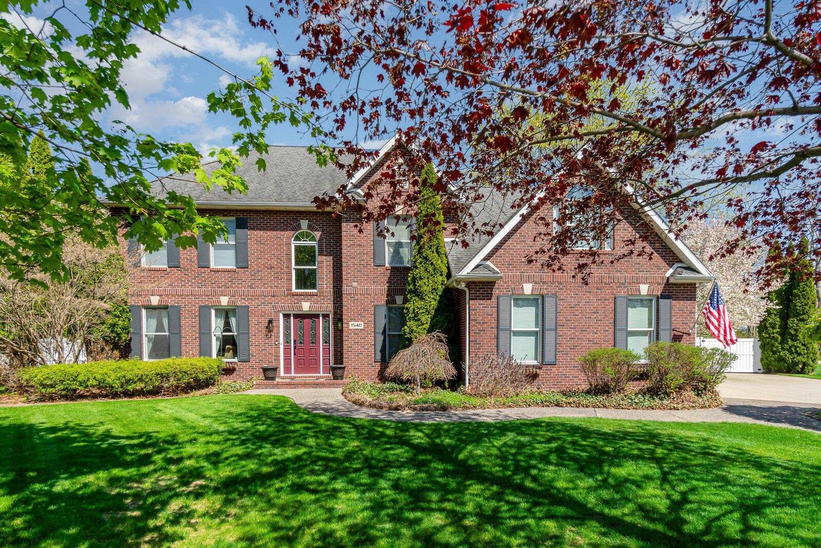 Property Photo:  1540 Wedgewood Place  MI 48732 